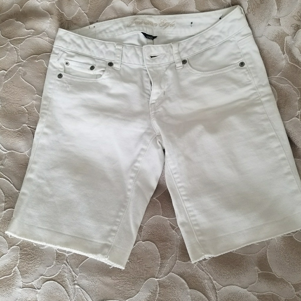 American eagle white jean Bermuda shorts